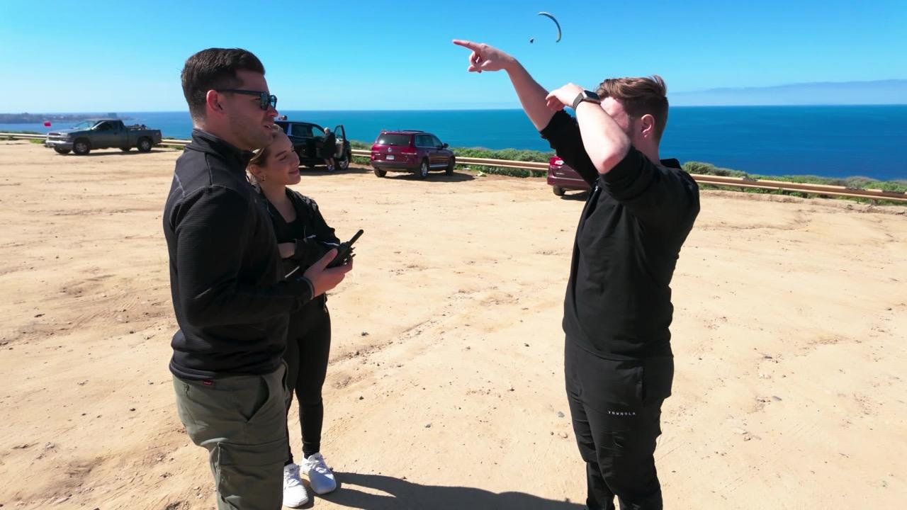 Behind the scenes 10